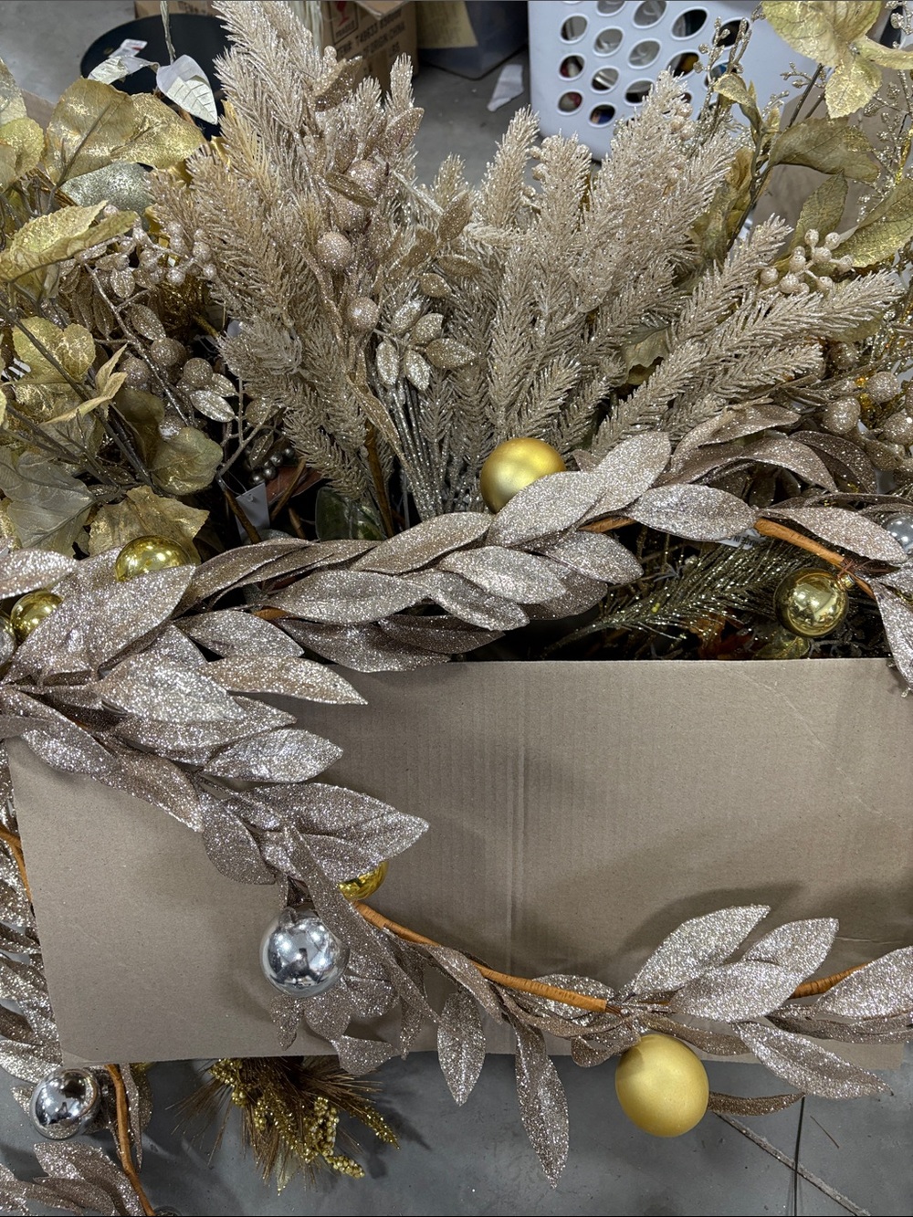 Holiday Glittered Leaf Garland with Gold  - Home Holiday